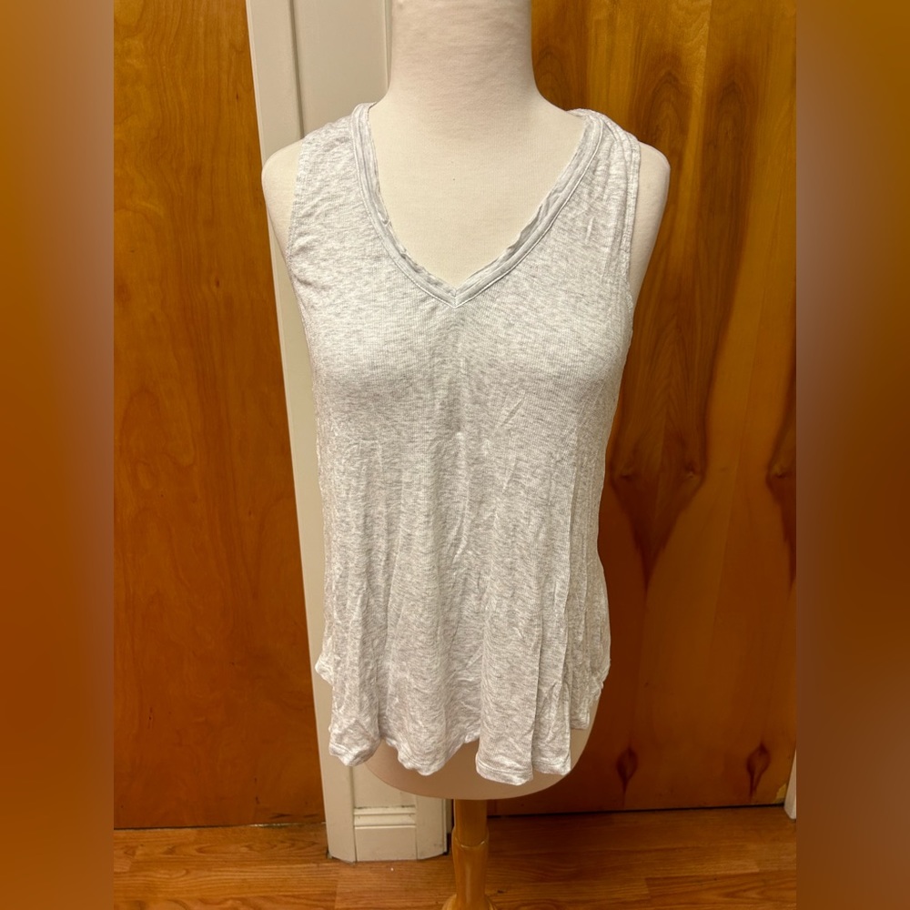 Heather light grey tank top size small NWT